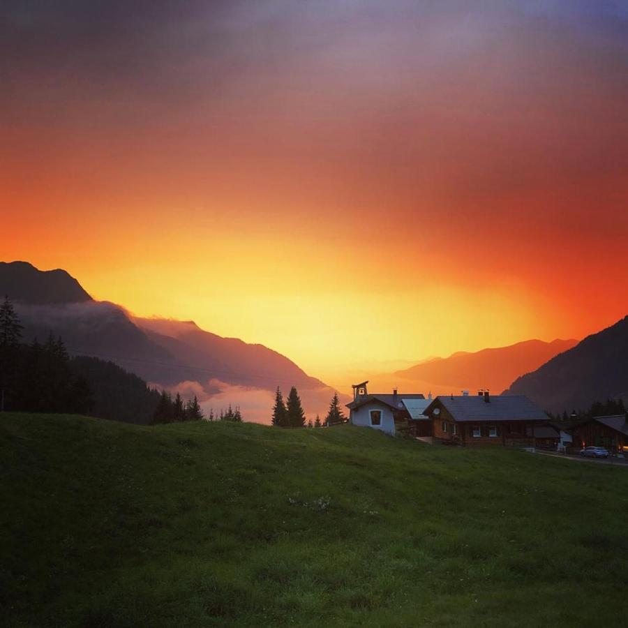 Alpenchalet Garfrescha Villa Sankt Gallenkirch Bagian luar foto